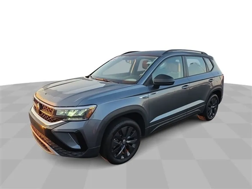 2022 Volkswagen Taos S photo 1