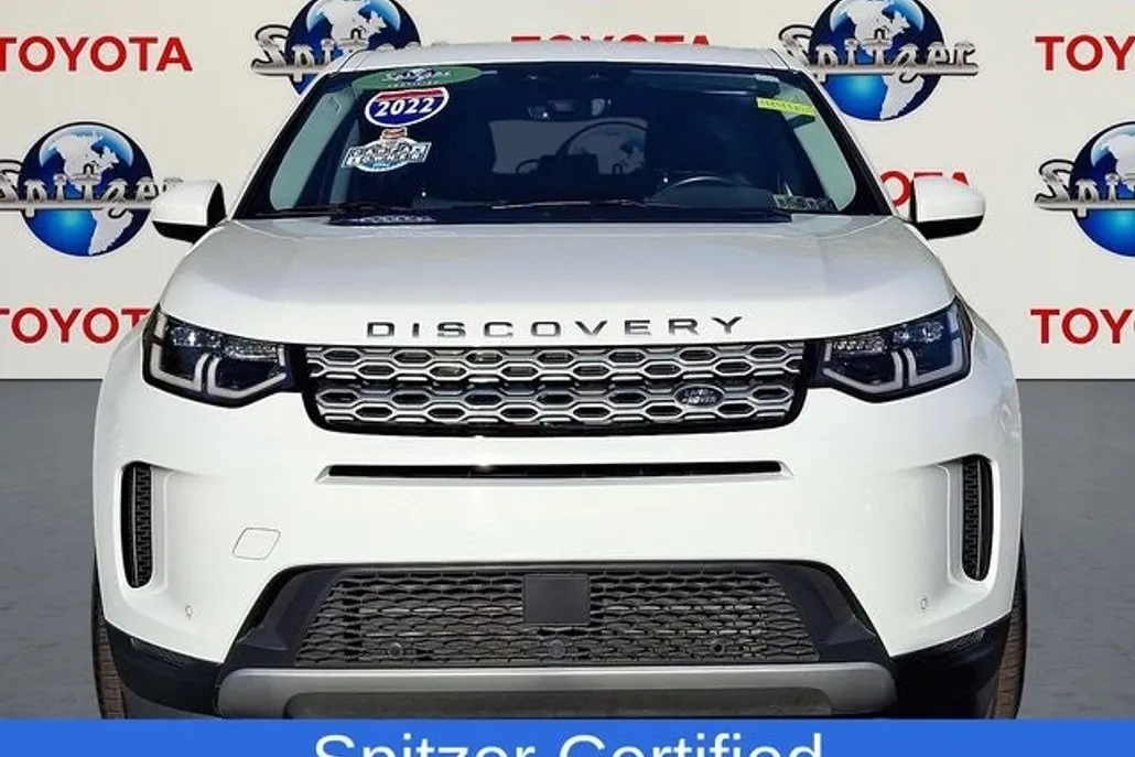 2022 Land Rover Discovery Sport SE photo 1