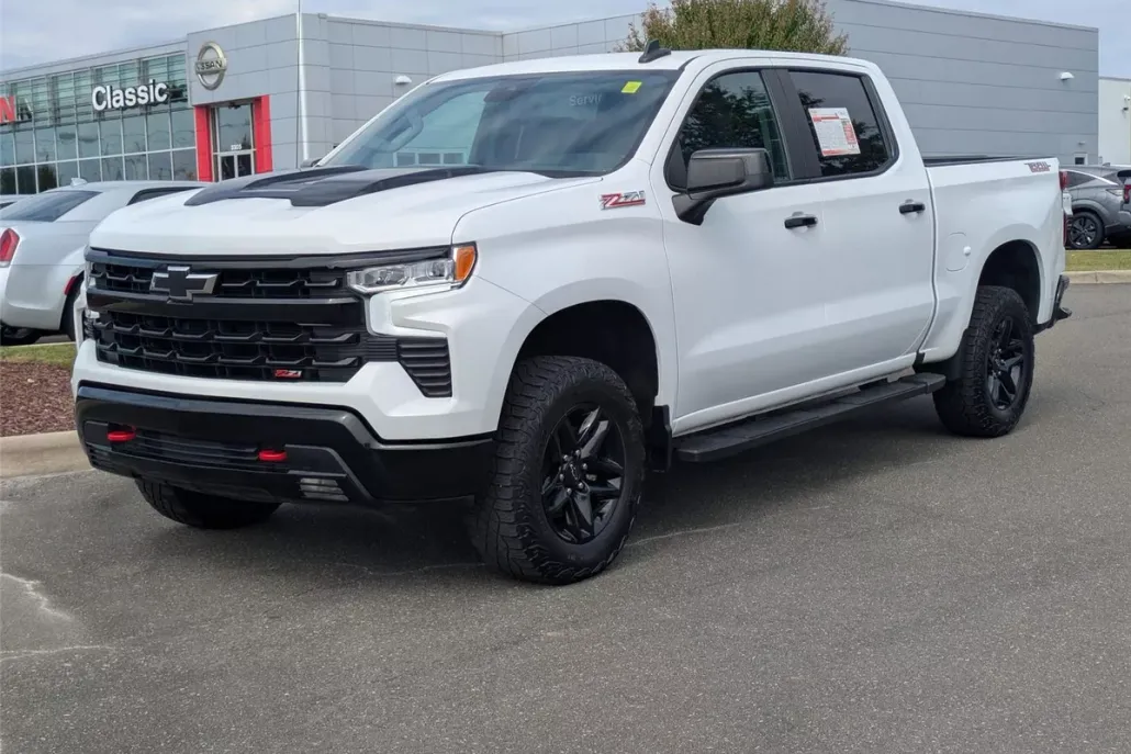 2023 Chevrolet Silverado 1500 LT Trail Boss photo 1