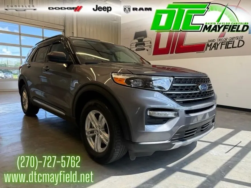 2021 Ford Explorer XLT photo 1