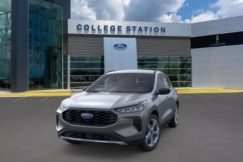 2025 Ford Escape ST-Line photo 1
