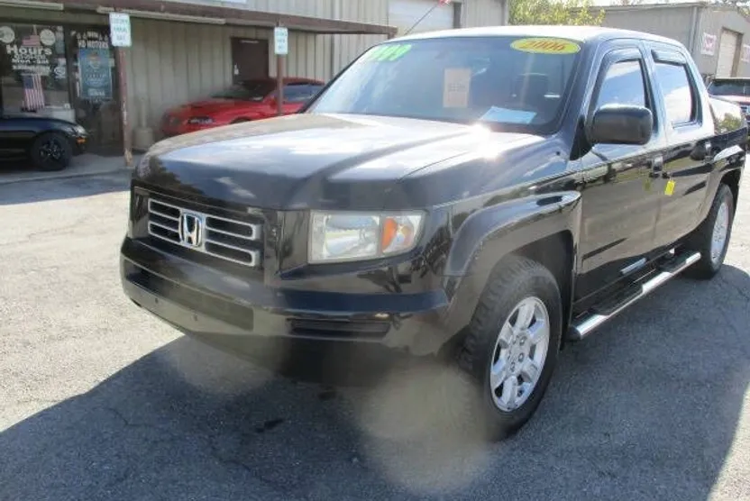 2006 Honda Ridgeline RT photo 1