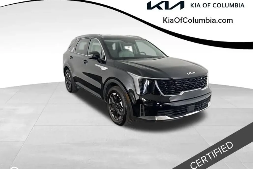 2025 Kia Sorento S photo 1