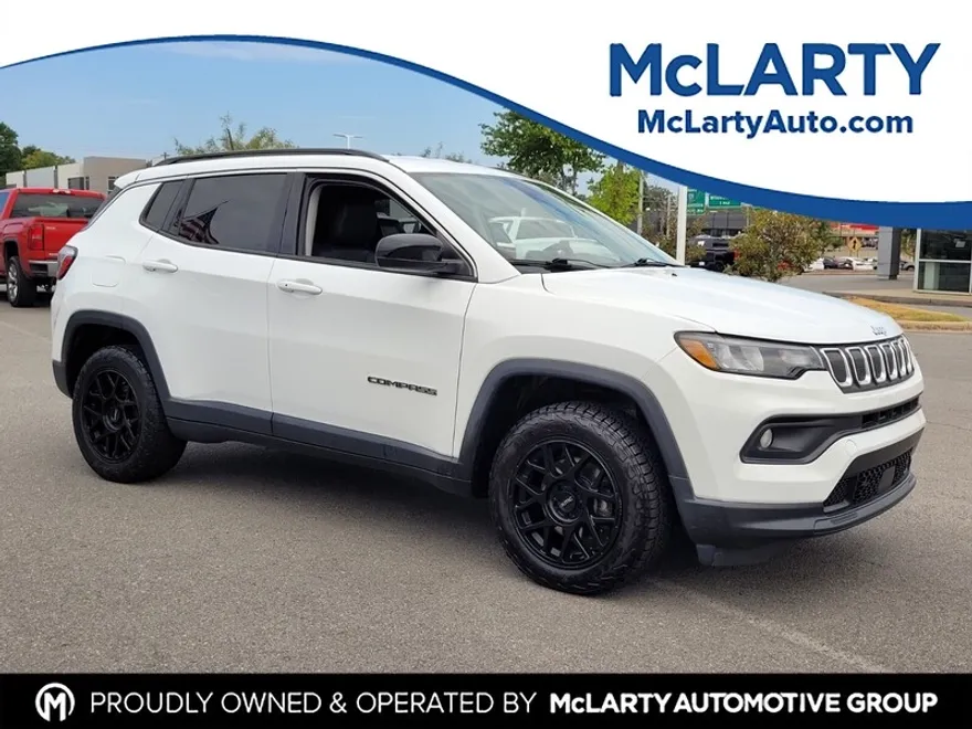 2022 Jeep Compass Latitude photo 1