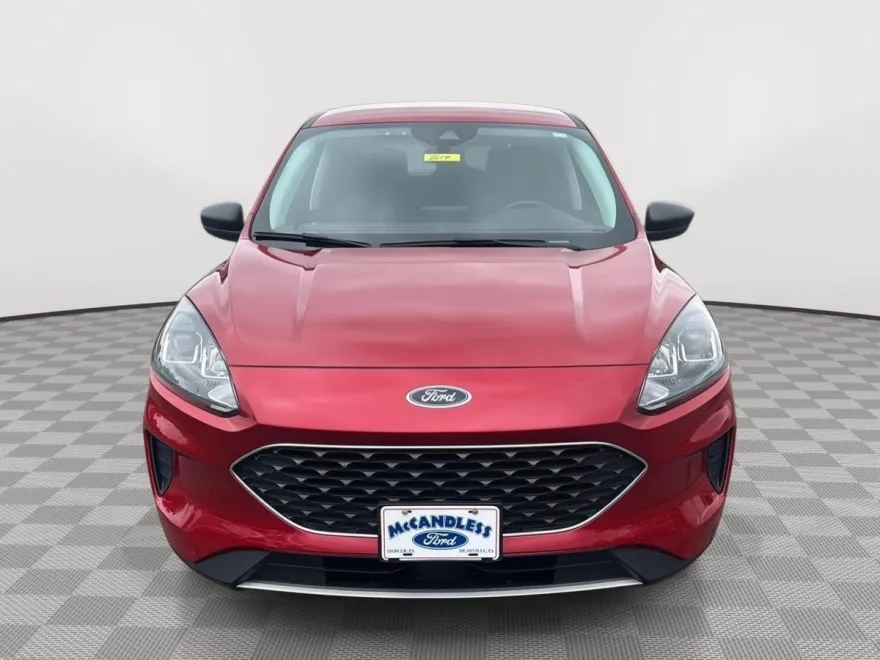 2022 Ford Escape SE photo 2