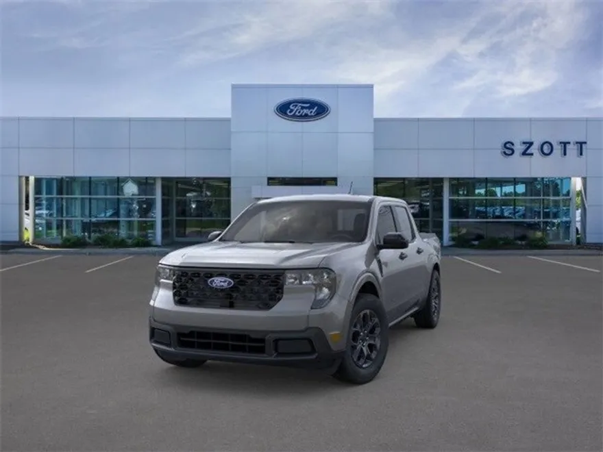 2025 Ford Maverick XLT photo 1
