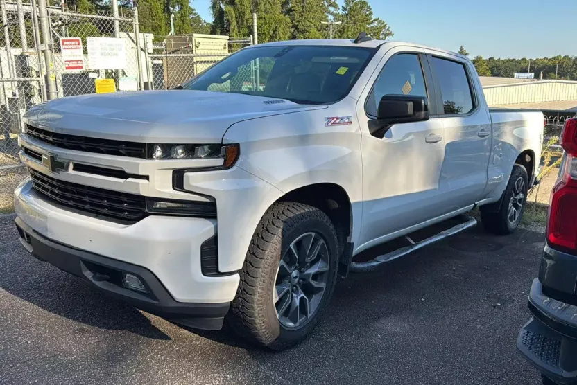 2021 Chevrolet Silverado 1500 RST photo 1
