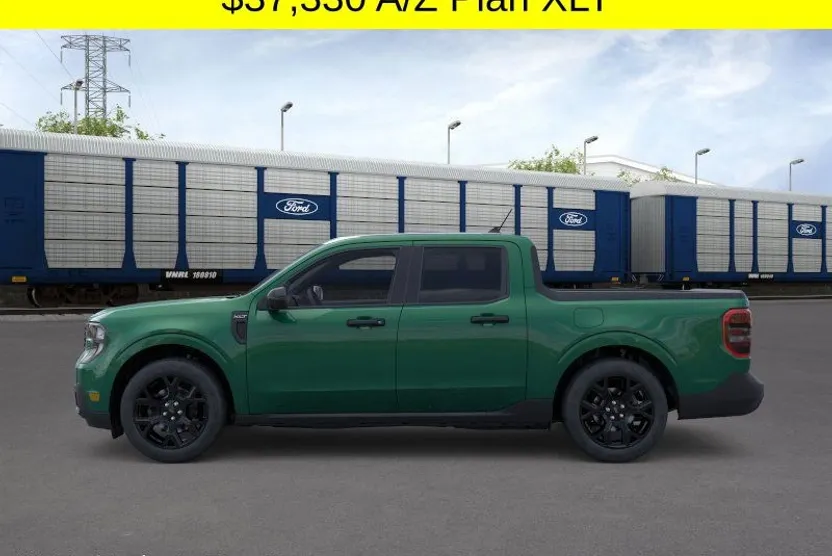 2025 Ford Maverick XLT photo 1