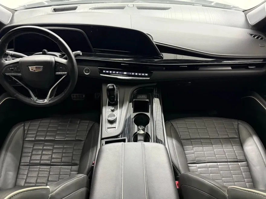 2023 Cadillac Escalade V-Series Sport photo 1