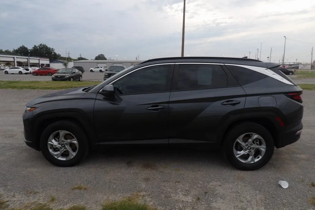 2024 Hyundai Tucson SEL photo 1