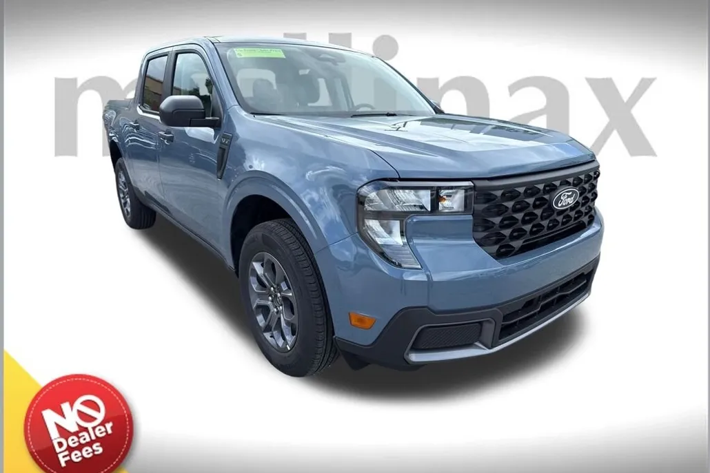 2025 Ford Maverick XLT photo 1