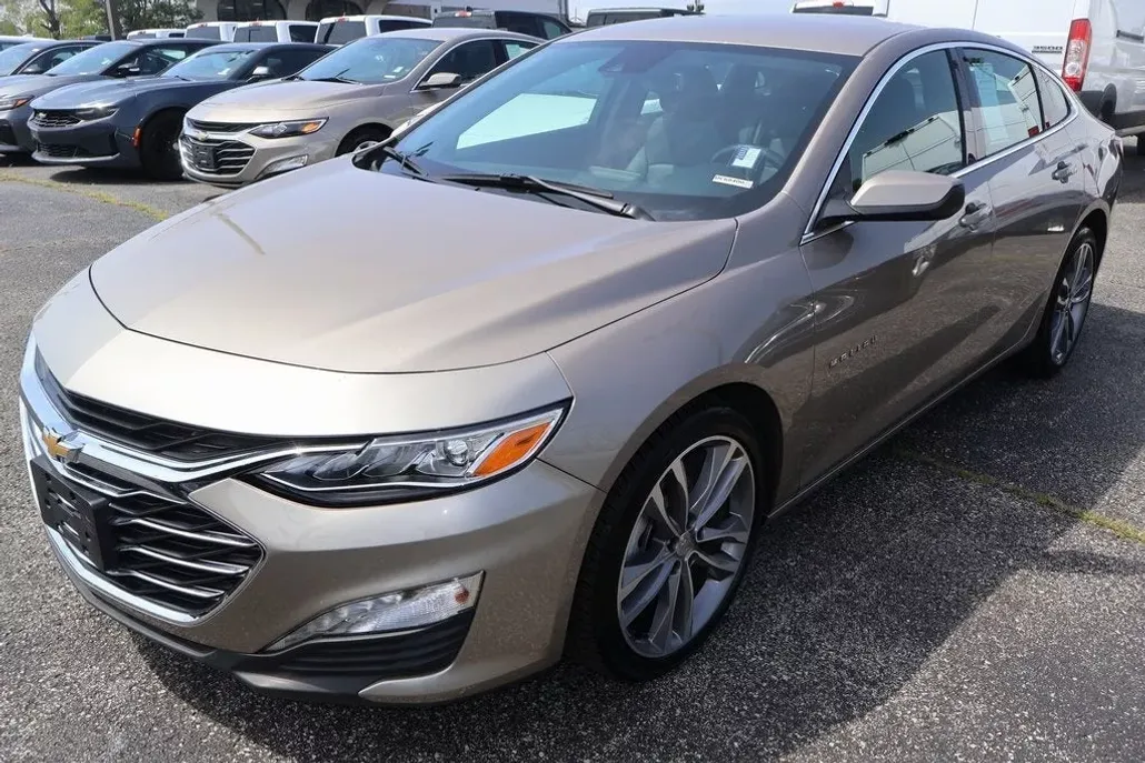 2024 Chevrolet Malibu Premier 2LT photo 1