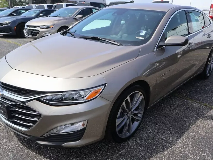 2024 Chevrolet Malibu Premier 2LT photo 1