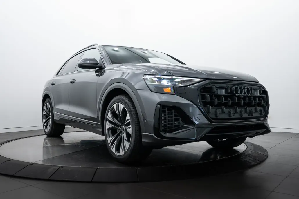 2025 Audi Q8 Premium Plus photo 1