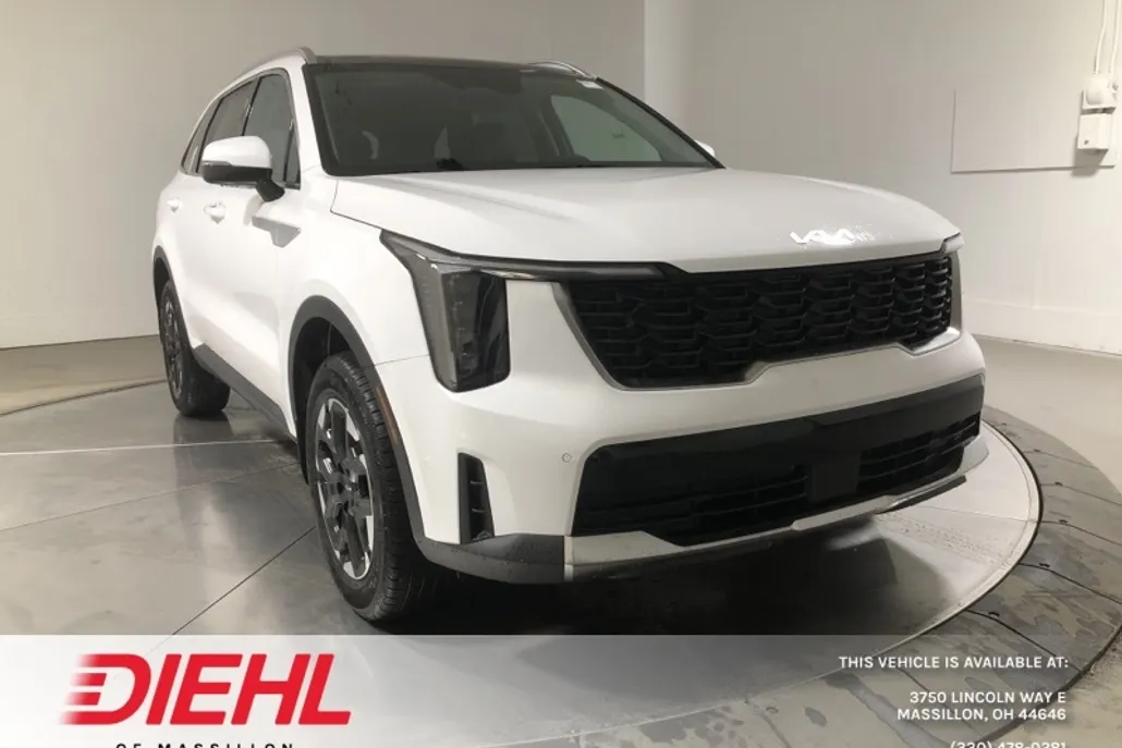 2025 Kia Sorento S photo 1
