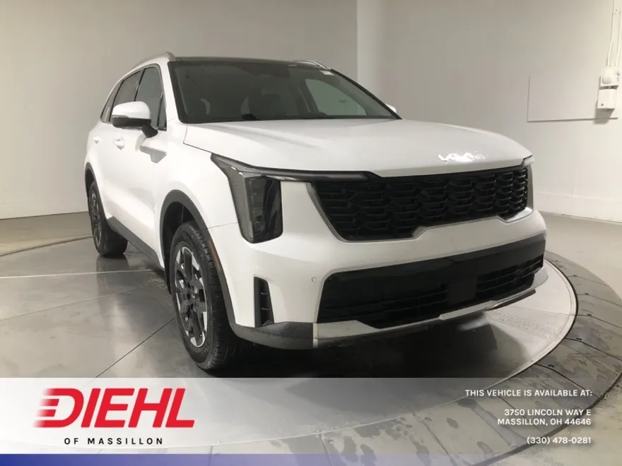 2025 Kia Sorento S photo 1