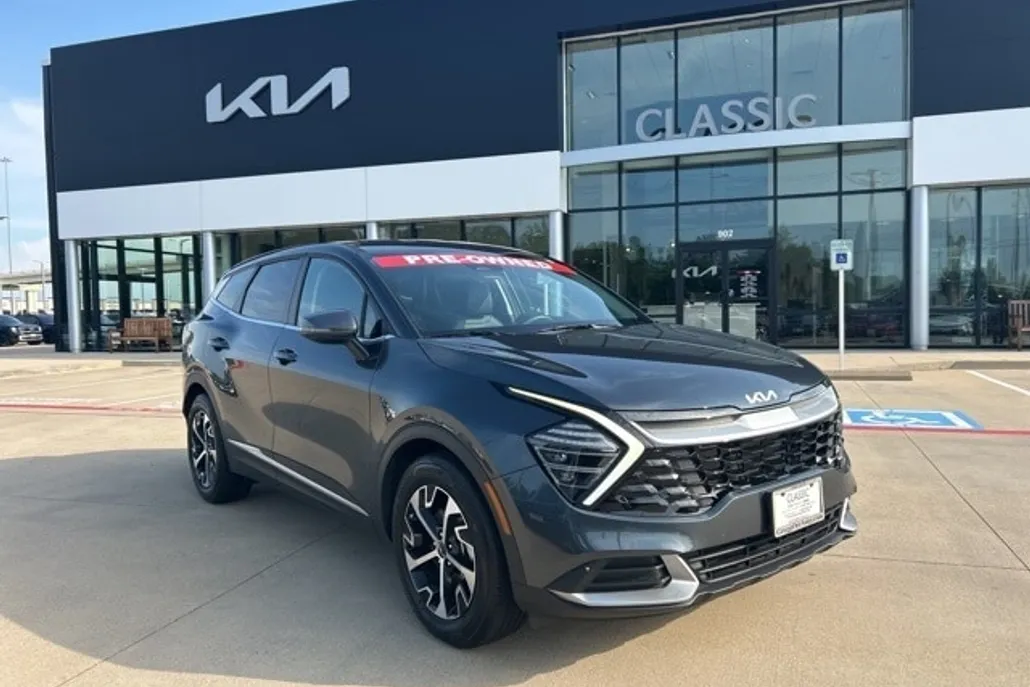 2024 Kia Sportage EX photo 1