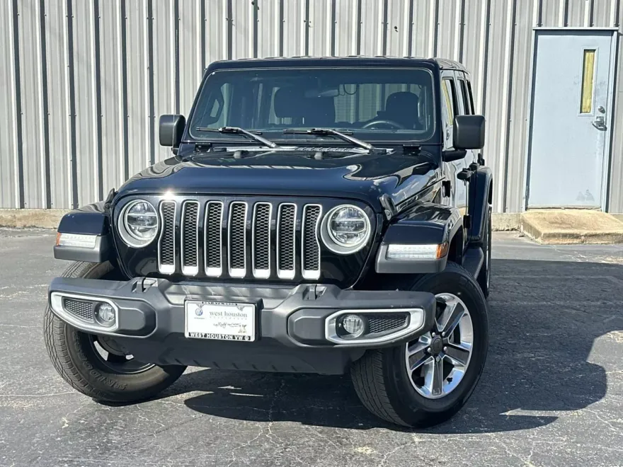 2020 Jeep Wrangler Unlimited Sahara Sport photo 1
