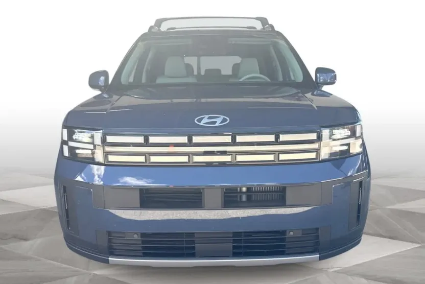 2025 Hyundai Santa Fe SEL photo 1