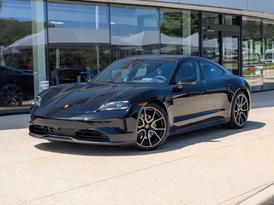 2025 Porsche Taycan 4 photo 1