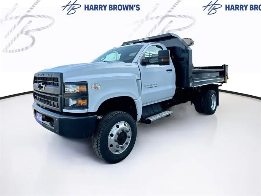 2024 Chevrolet Silverado 5500HD Work Truck photo 1