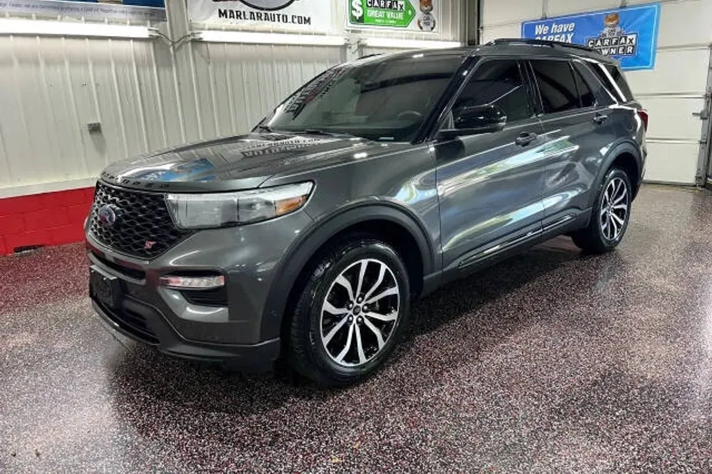 2020 Ford Explorer ST photo 1