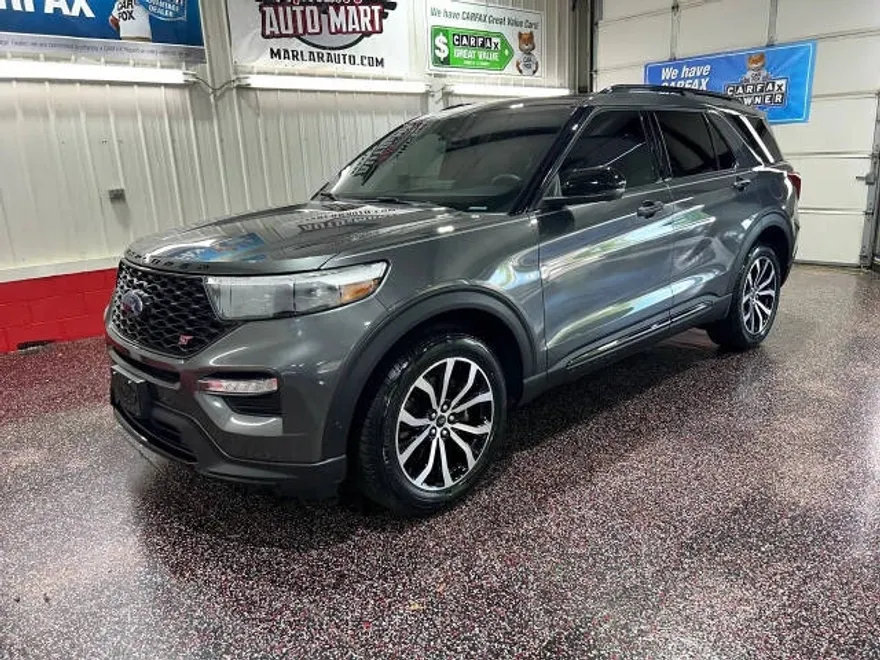 2020 Ford Explorer ST photo 1