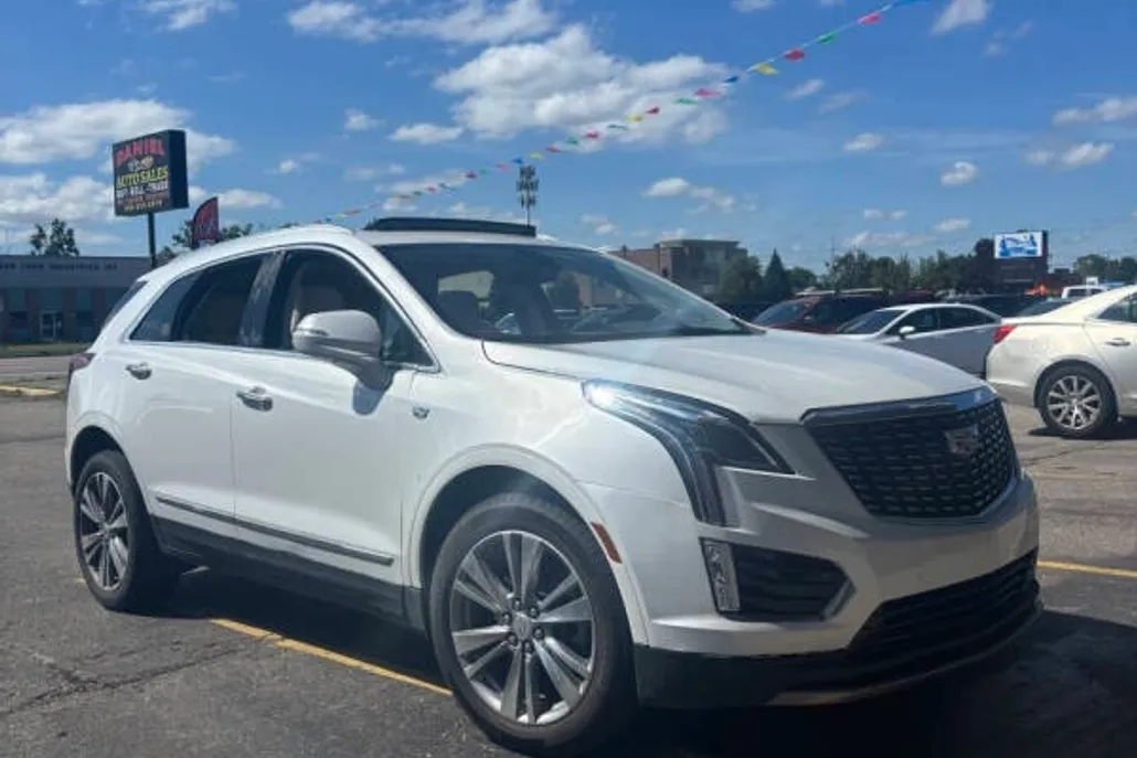 2024 Cadillac XT5 Premium Luxury photo 1