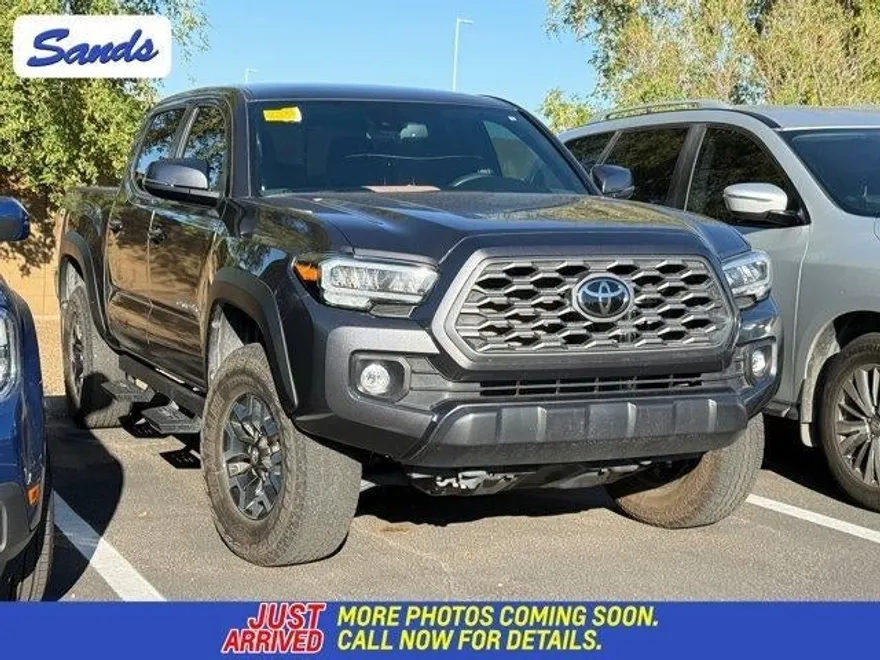 2023 Toyota Tacoma 4x4 SR photo 1