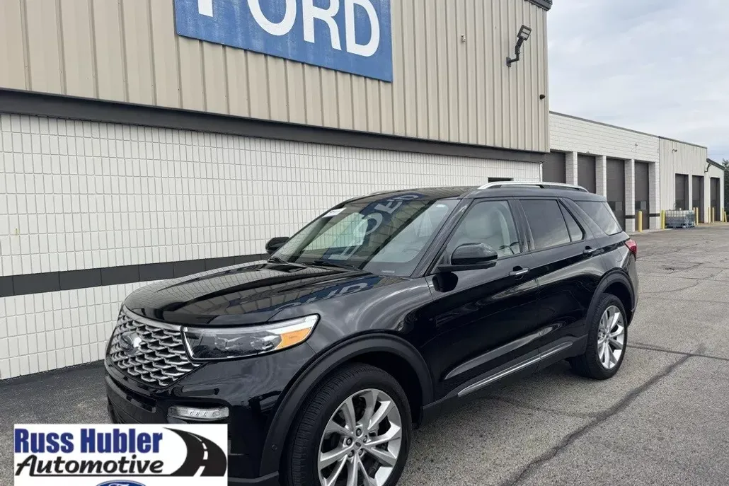 2022 Ford Explorer Platinum photo 1