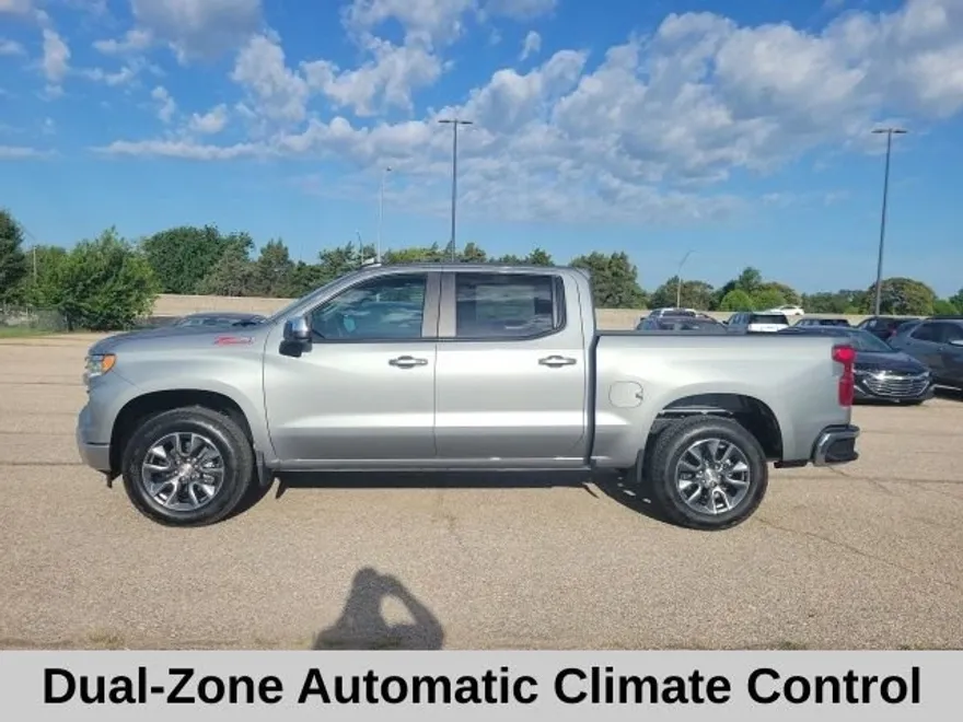 2026 Chevrolet Silverado 1500 LT photo 1