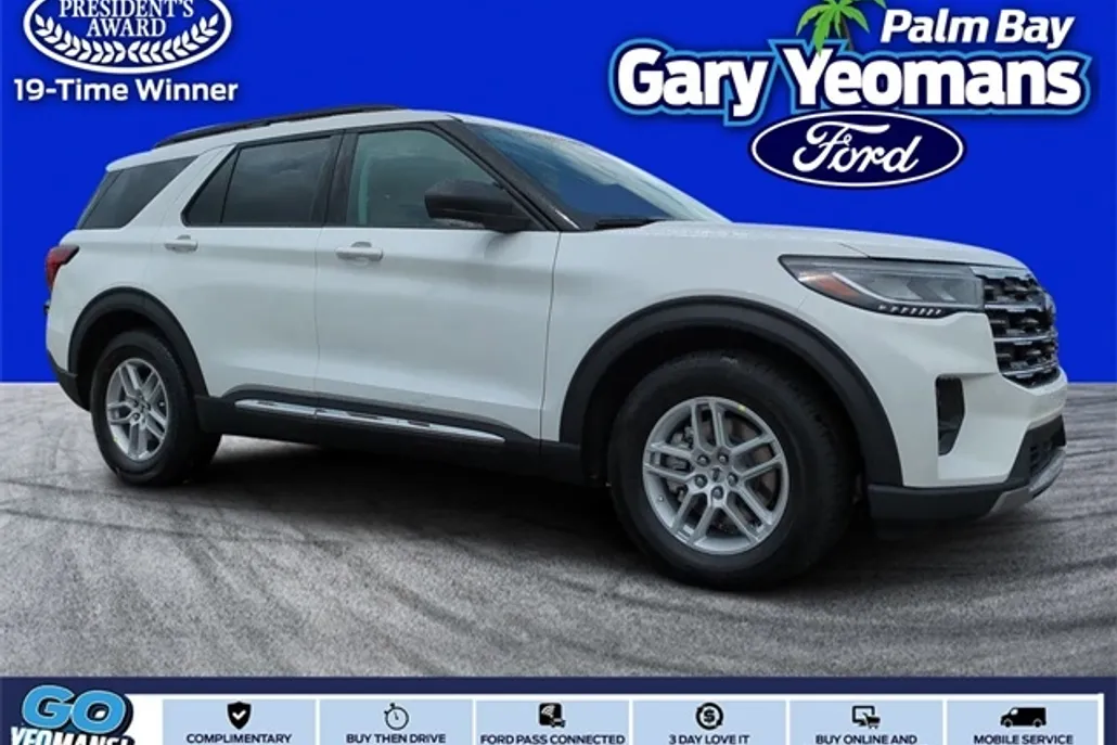 2025 Ford Explorer photo 1