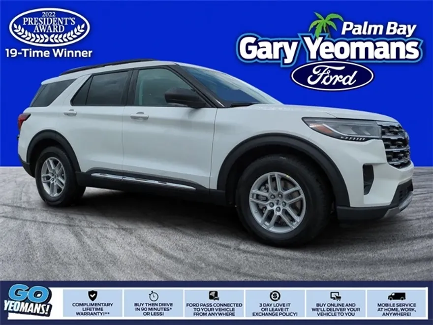 2025 Ford Explorer photo 1