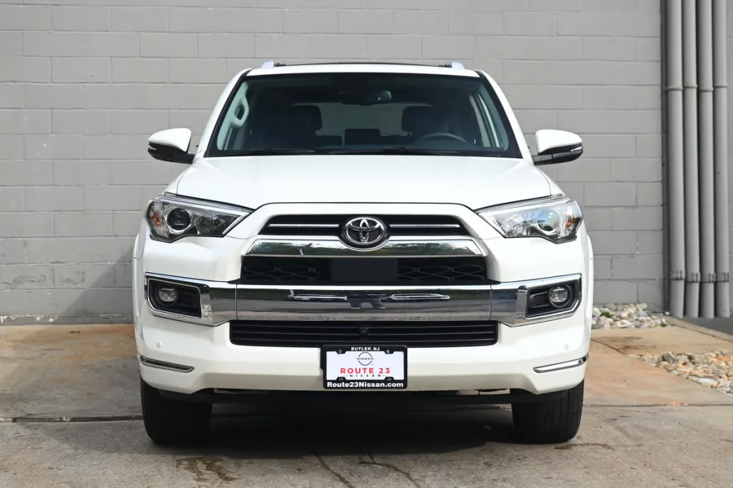 2022 Toyota 4Runner Limited photo 1