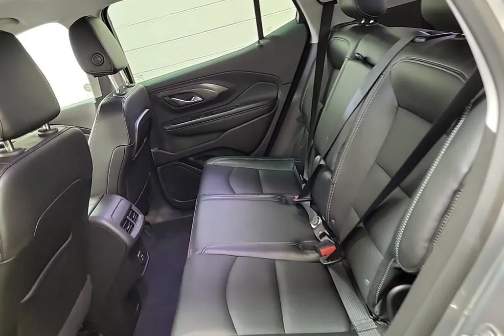 2024 Gmc Terrain SLT photo 1