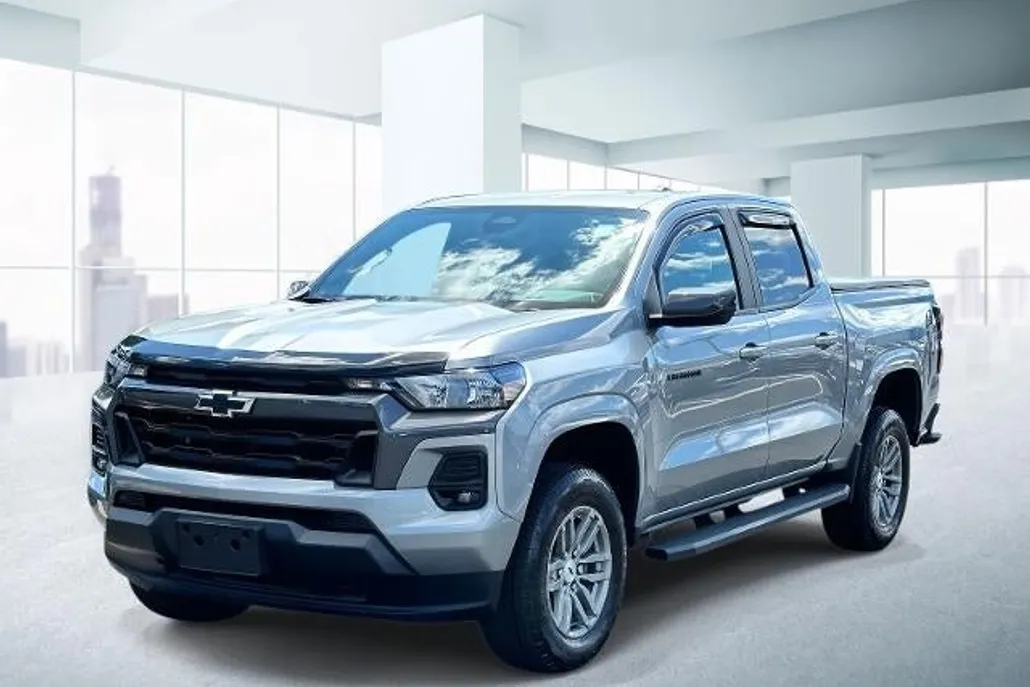 2023 Chevrolet Colorado LT photo 1