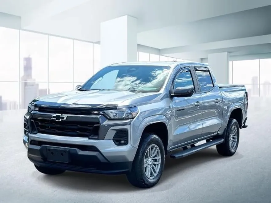 2023 Chevrolet Colorado LT photo 1