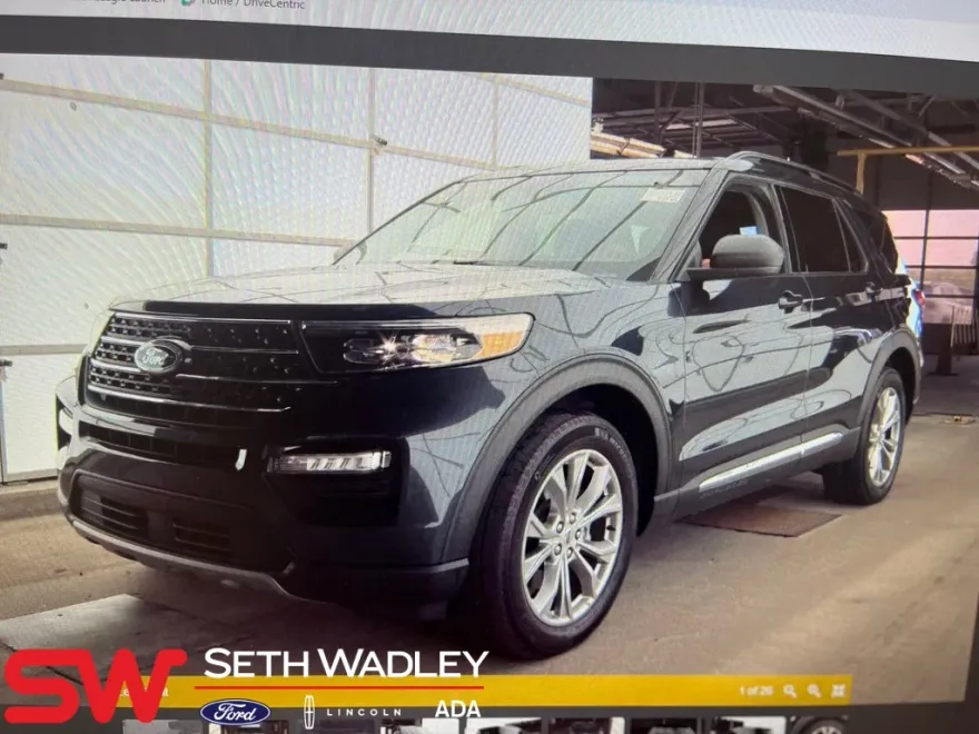 2022 Ford Explorer XLT photo 1
