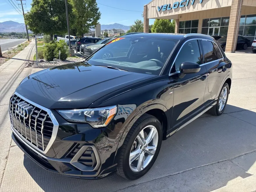 2020 Audi Q3 Premium S line photo 1