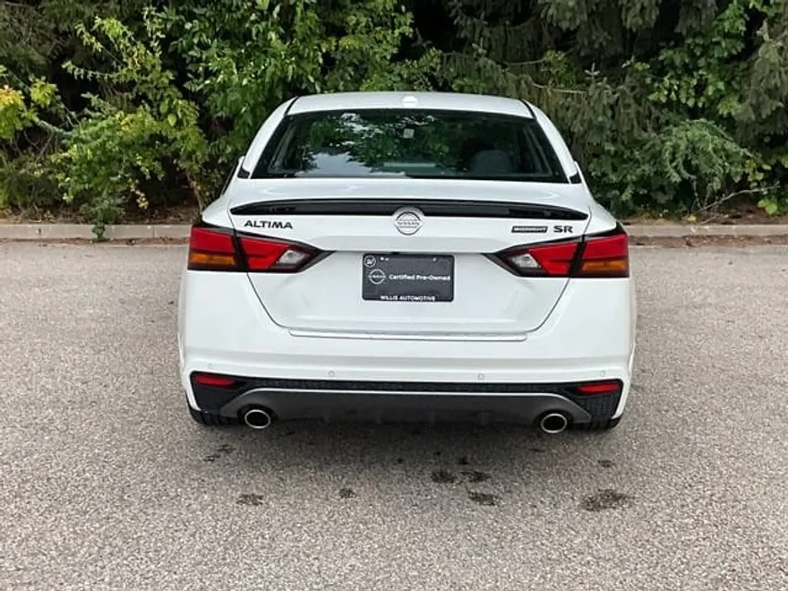 2022 Nissan Altima 2.5 SR photo 1