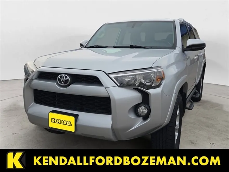 2016 Toyota 4Runner SR5 photo 1