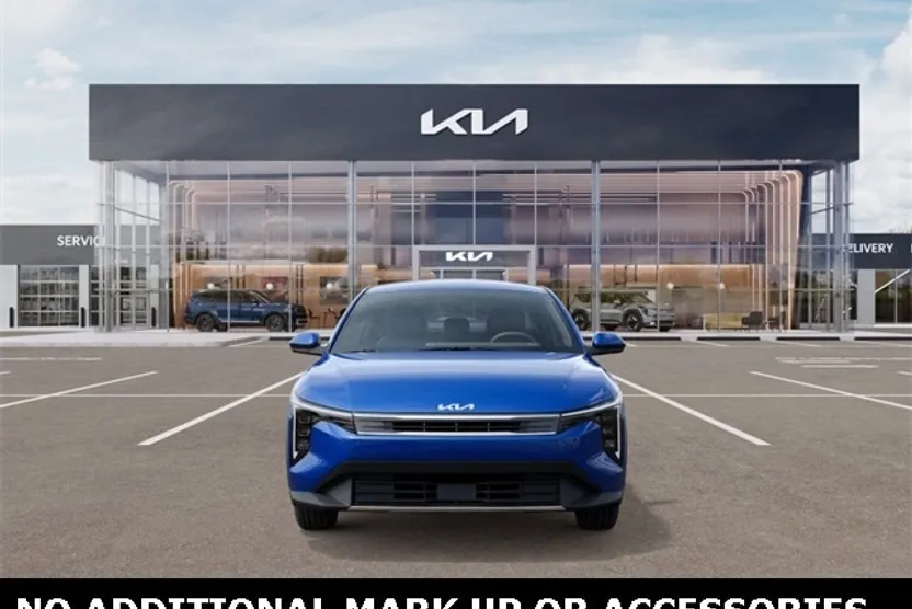 2025 Kia K4 EX photo 1