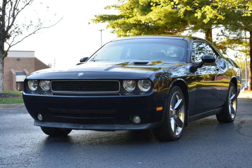 2009 Dodge Challenger R/T photo 1