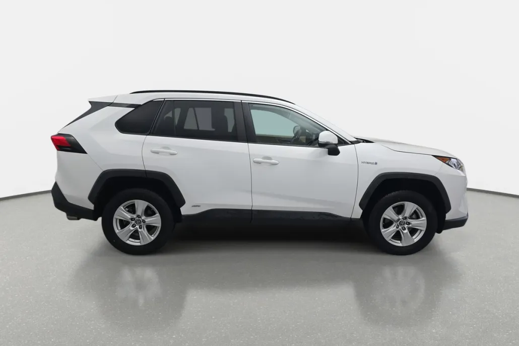 2019 Toyota RAV4 Hybrid XLE photo 1