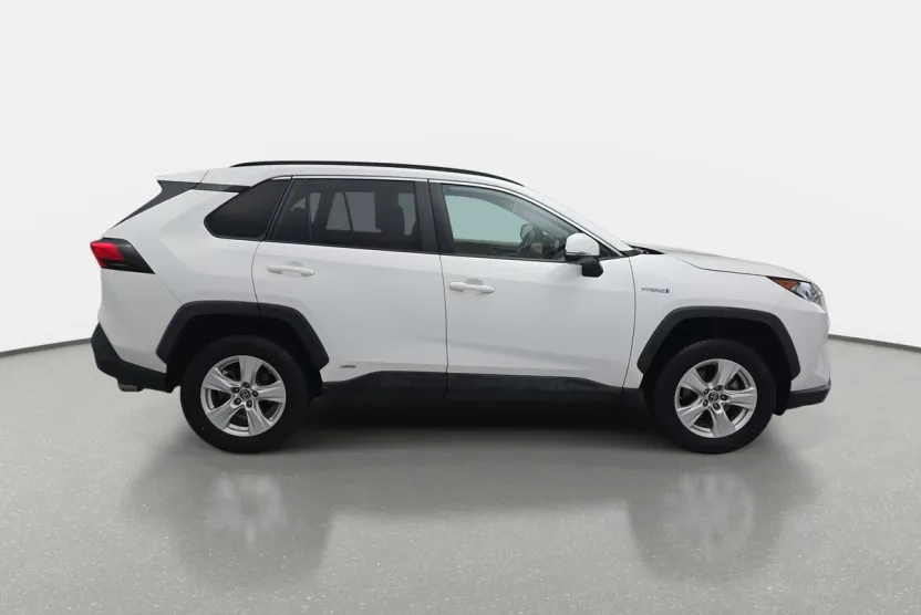 2019 Toyota RAV4 Hybrid XLE photo 1