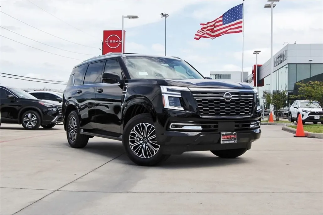 2025 Nissan Armada Platinum photo 1