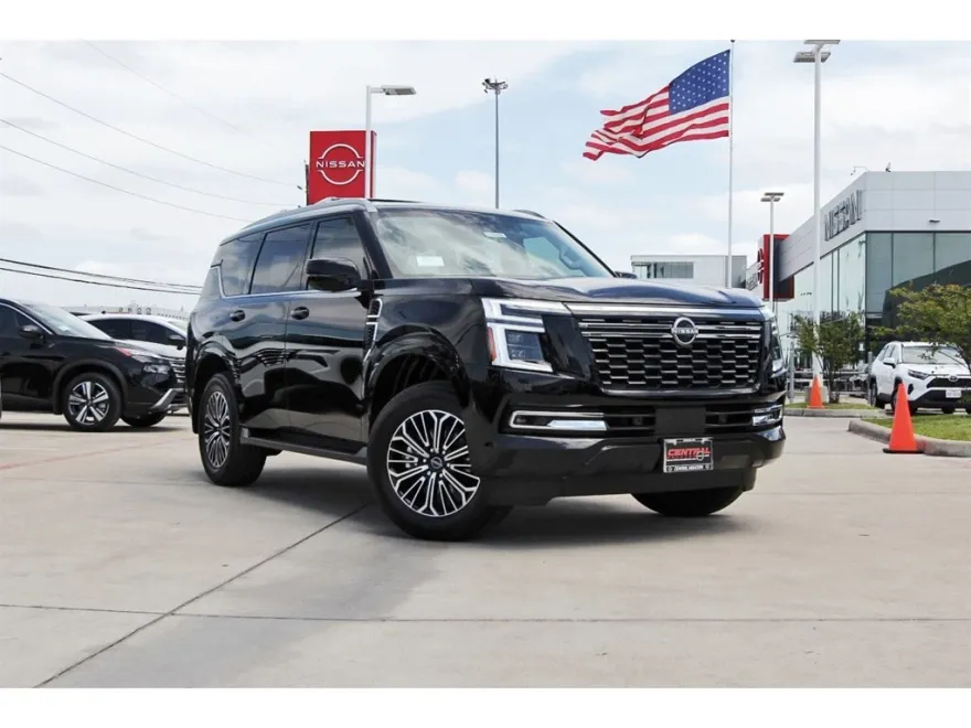 2025 Nissan Armada Platinum photo 1
