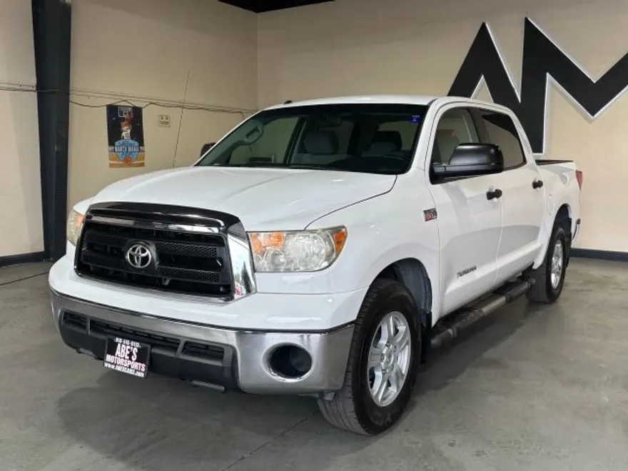 2011 Toyota Tundra CrewMax photo 1