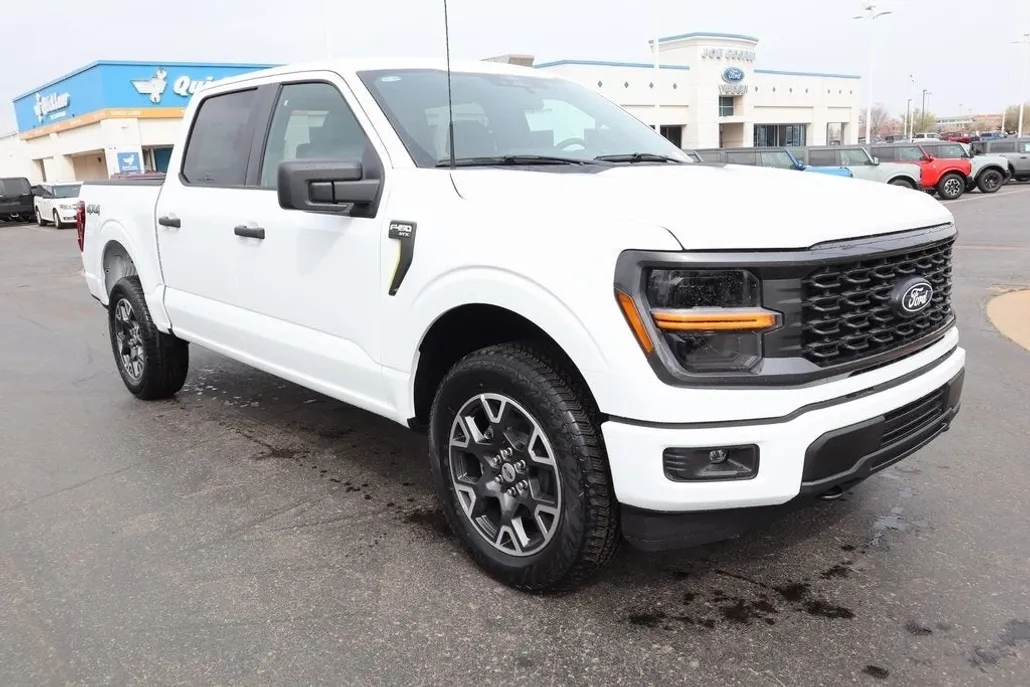 2025 Ford F-150 STX photo 1