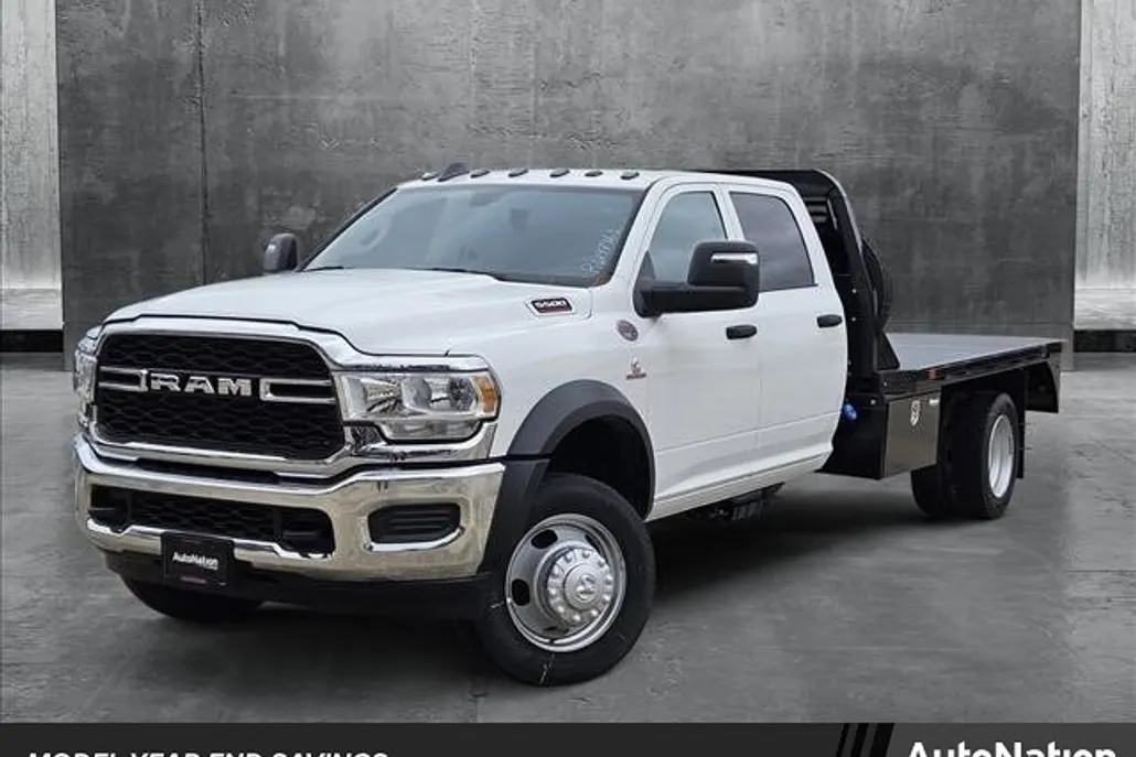 2024 Ram 5500 Tradesman photo 1